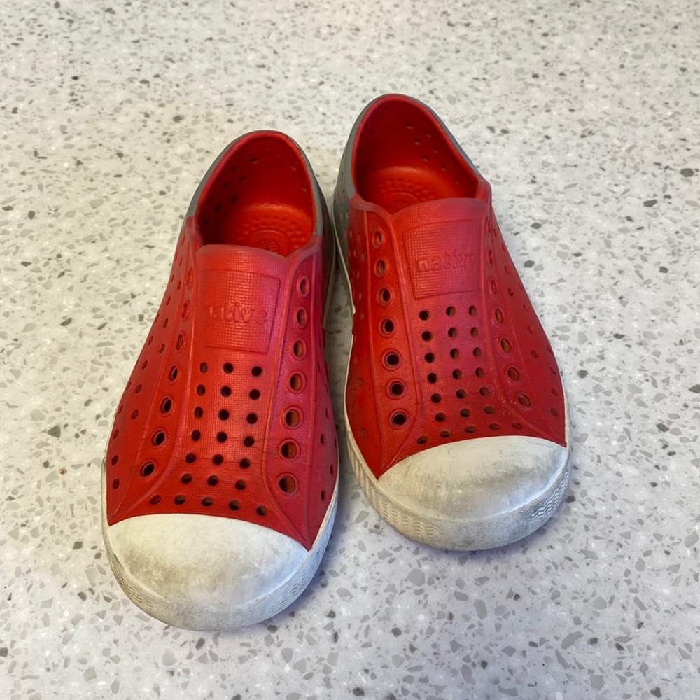 Toddler red and gray natives. Size 9